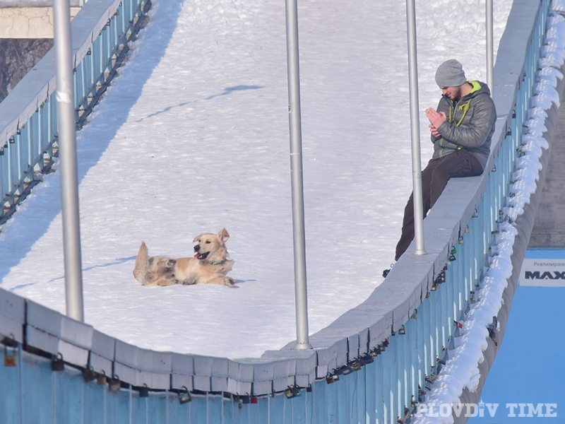 Този уикенд пролет, другия сняг!